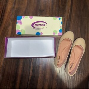 Tan flats size 7.5
